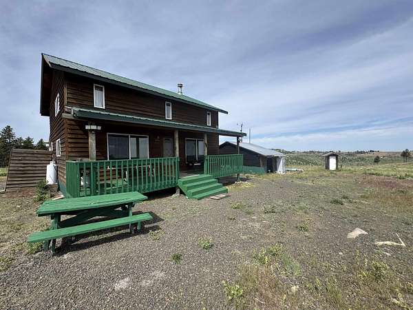 10 Acres of Improved Land for Sale in Pomeroy, Washington