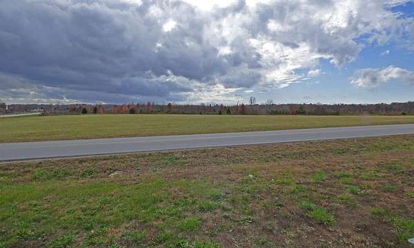12 Acres of Mixed-Use Land for Sale in Ash Flat, Arkansas