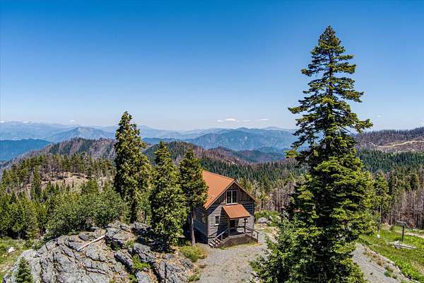 160 Acres of Improved Recreational Land for Sale in Blue Lake, California