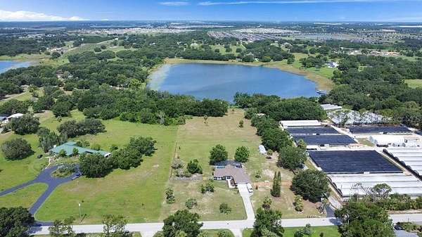 5.22 Acres of Residential Land with Home for Sale in Minneola, Florida