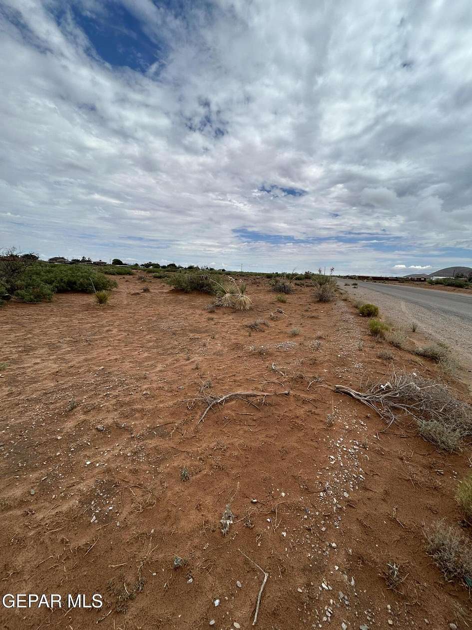 5 Acres of Land for Sale in Clint, Texas