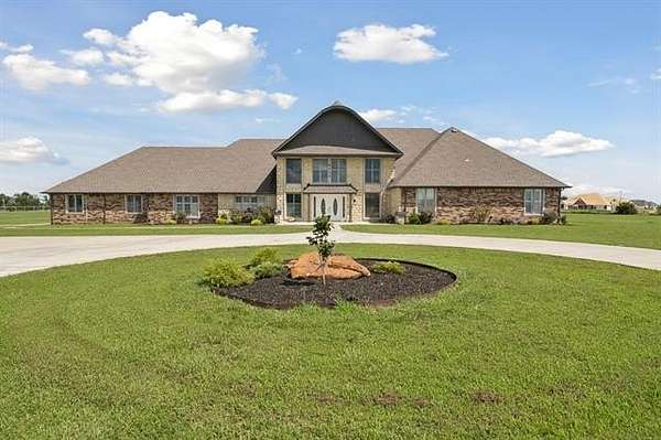 6.65 Acres of Residential Land with Home for Sale in Owasso, Oklahoma