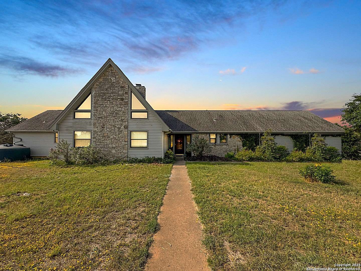 15.7 Acres of Land with Home for Sale in Spring Branch, Texas