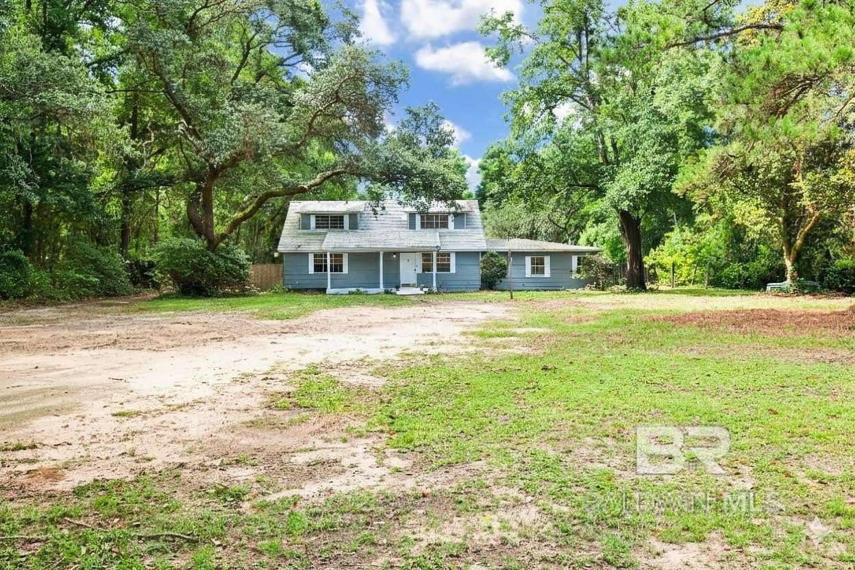 2.4 Acres of Residential Land with Home for Sale in Fairhope, Alabama