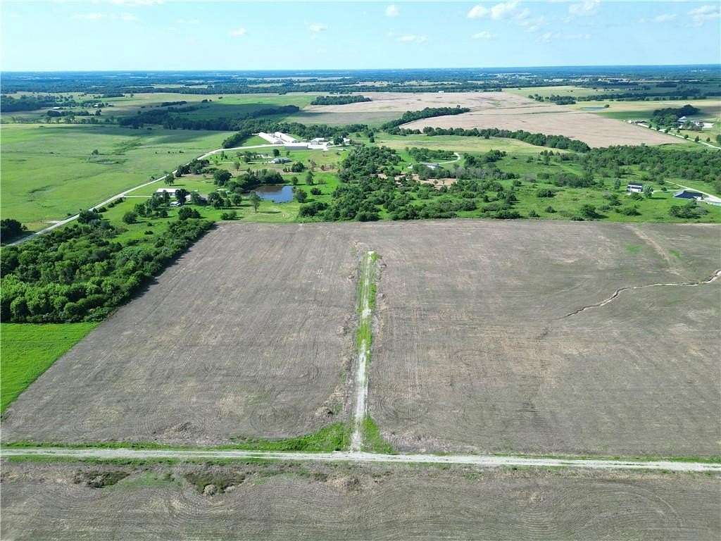 3 Acres of Residential Land for Sale in Ionia, Missouri