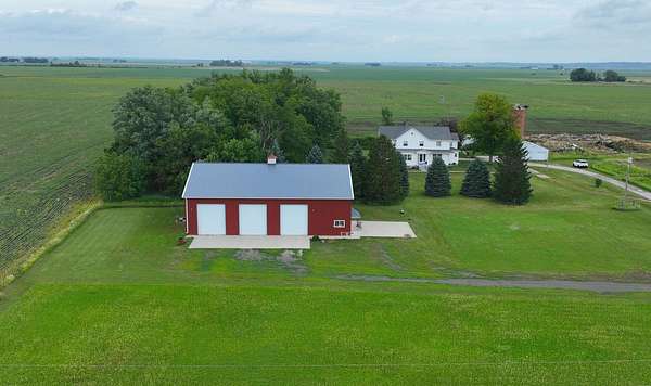 4.38 Acres of Residential Land with Home for Sale in Sloan, Iowa