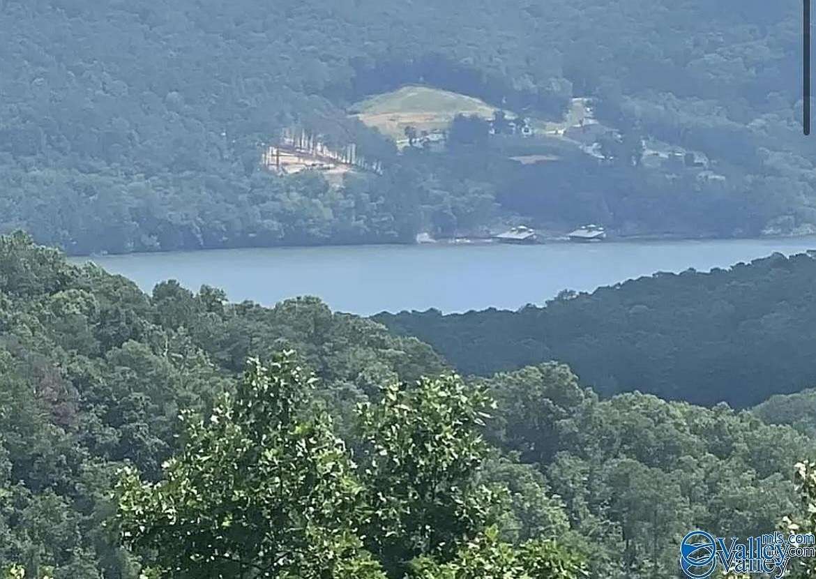 3.54 Acres of Residential Land for Sale in Guntersville, Alabama