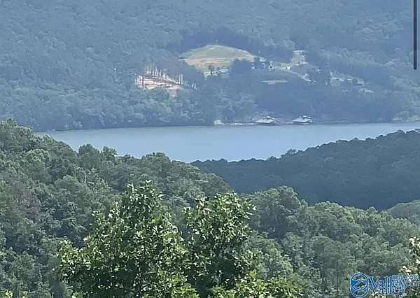 3.54 Acres of Residential Land for Sale in Guntersville, Alabama