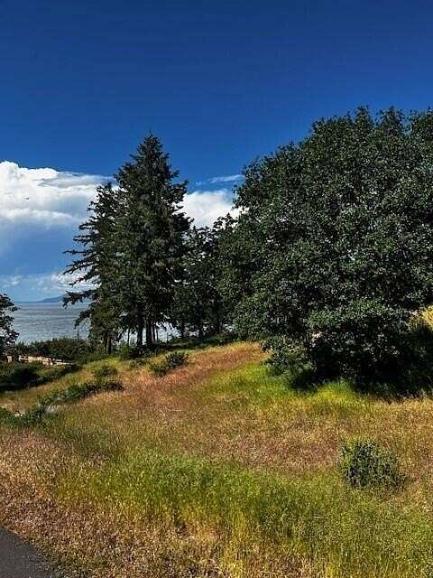 0.59 Acres of Residential Land for Sale in Klamath Falls, Oregon