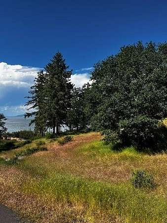 0.59 Acres of Residential Land for Sale in Klamath Falls, Oregon