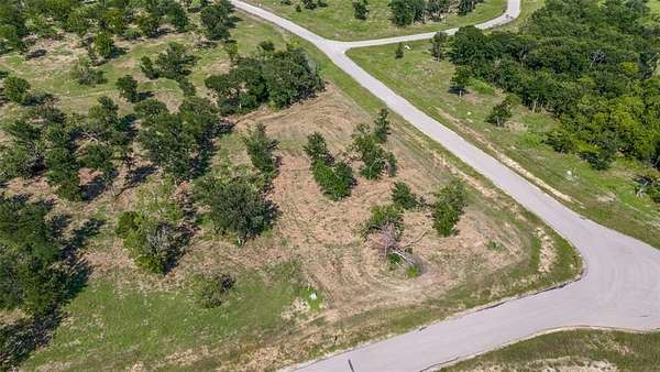 1 Acre of Residential Land for Sale in Corsicana, Texas