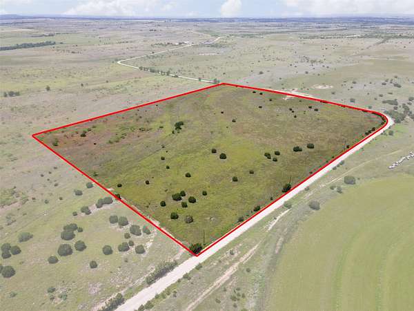 25 Acres of Land for Sale in Hamilton, Texas