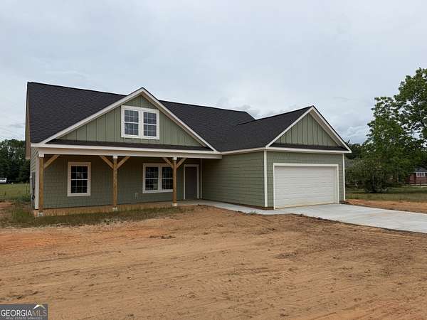 1.5 Acres of Land with Home for Sale in Comer, Georgia