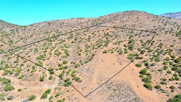 10 Acres of Land for Sale in Acton, California