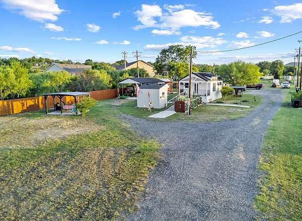 1 Acre of Residential Land with Home for Sale in Bandera, Texas