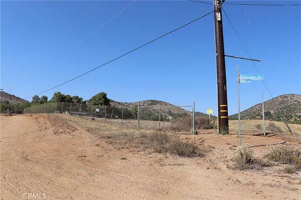 5.24 Acres of Land for Sale in Agua Dulce, California