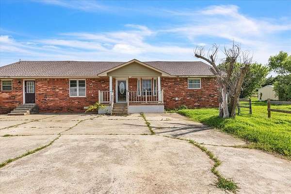 4.56 Acres of Residential Land with Home for Sale in Jones, Oklahoma