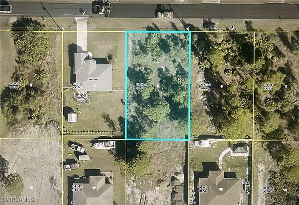 0.25 Acres of Residential Land for Sale in Lehigh Acres, Florida