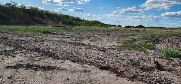 10 Acres of Agricultural Land for Sale in Eagle Pass, Texas