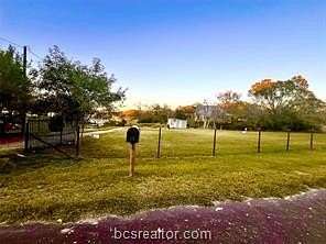 0.48 Acres of Residential Land for Sale in Jewett, Texas