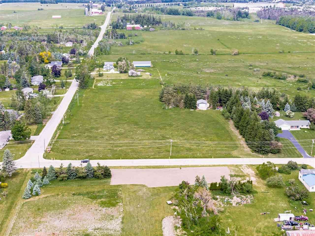 2.55 Acres of Residential Land for Sale in Petoskey, Michigan