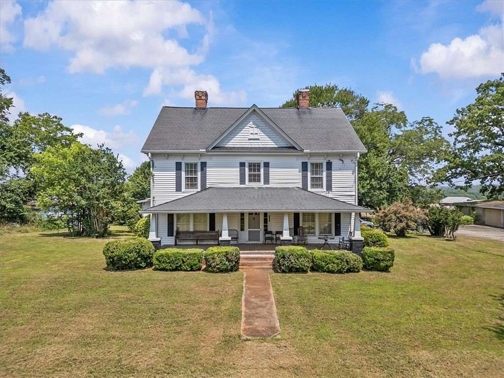 129 Acres of Land with Home for Sale in Liberty, South Carolina