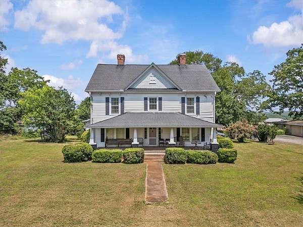 129 Acres of Land with Home for Sale in Liberty, South Carolina