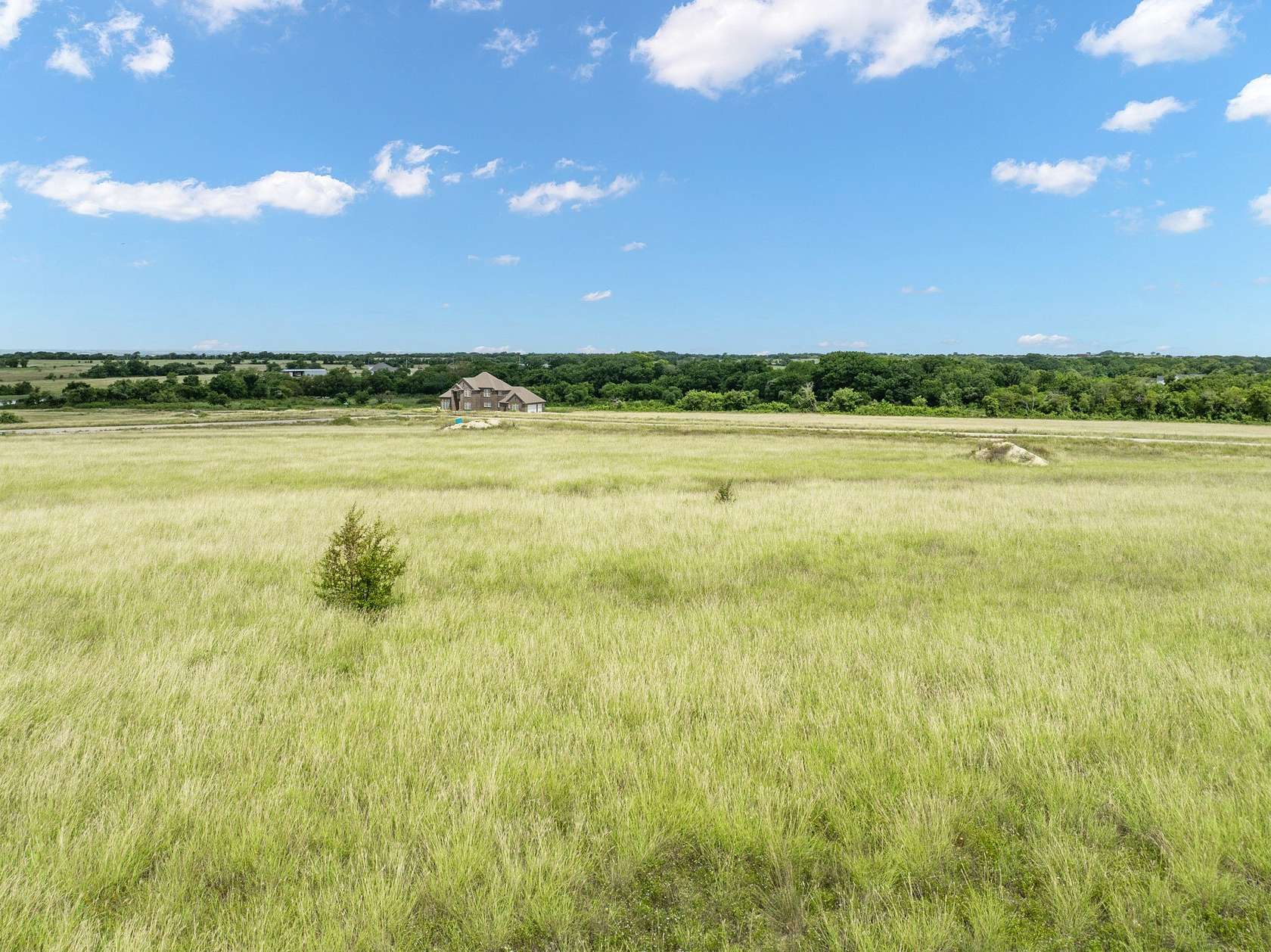 2.26 Acres of Residential Land for Sale in Hillsboro, Texas