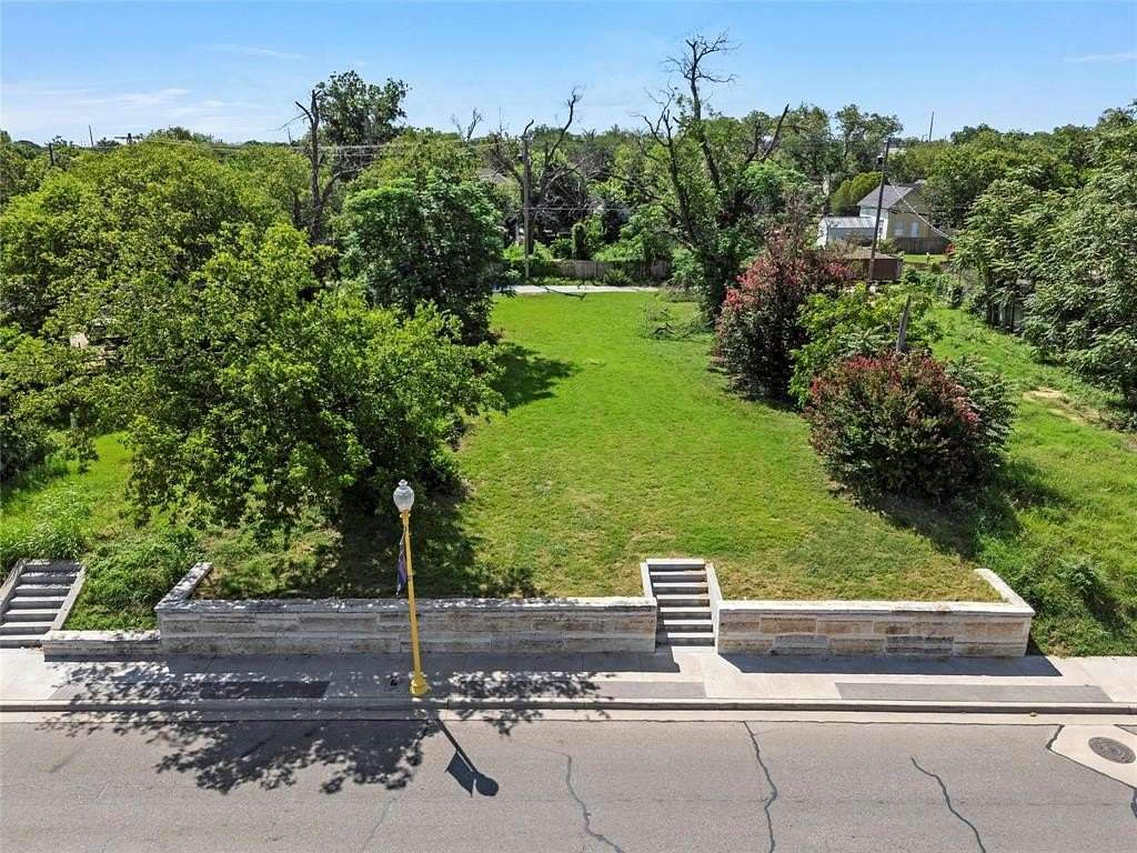 0.21 Acres of Mixed-Use Land for Sale in Waco, Texas