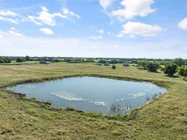 10 Acres of Residential Land for Sale in Blue Ridge, Texas