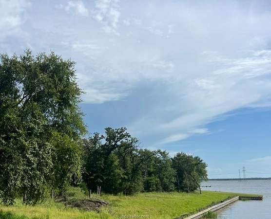 1.16 Acres of Residential Land for Sale in Jewett, Texas