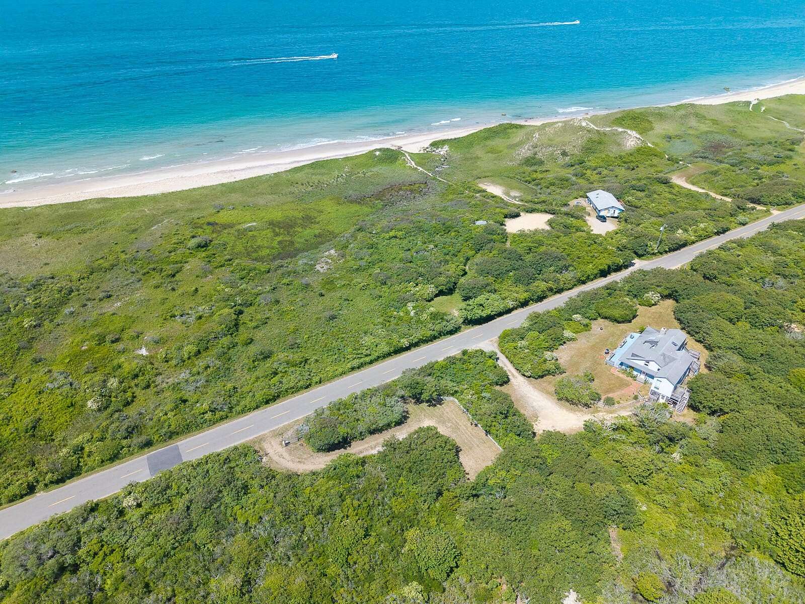 Residential Land for Sale in Aquinnah Town, Massachusetts