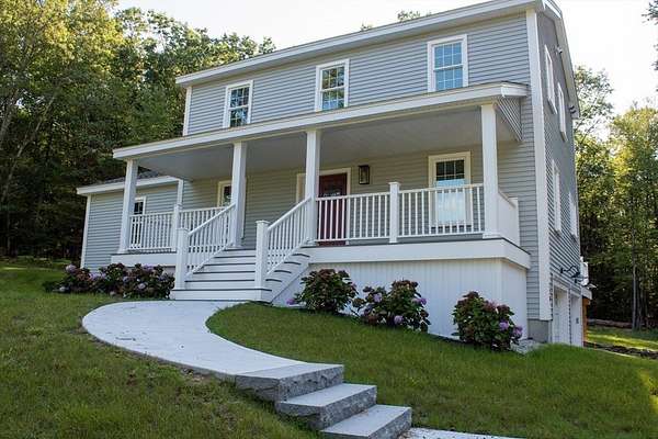 7 Acres of Residential Land with Home for Sale in Dudley, Massachusetts