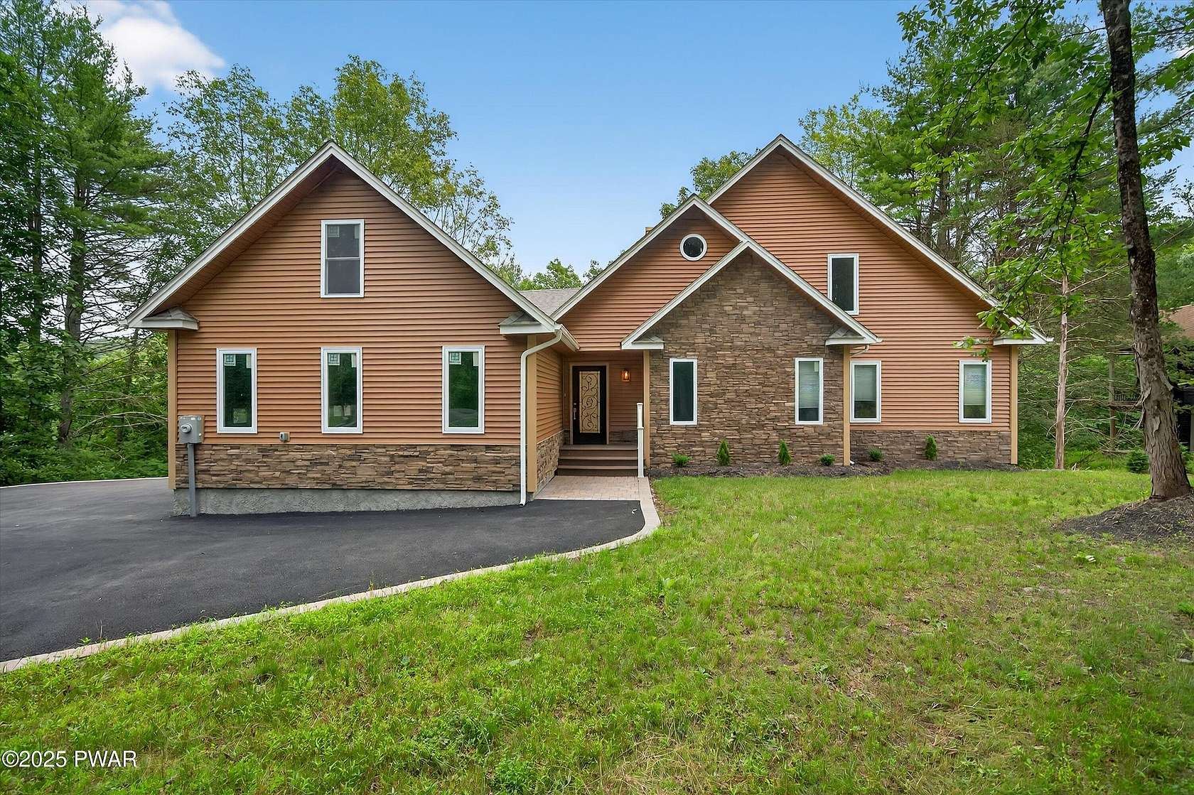 1.67 Acres of Residential Land with Home for Sale in Milford, Pennsylvania