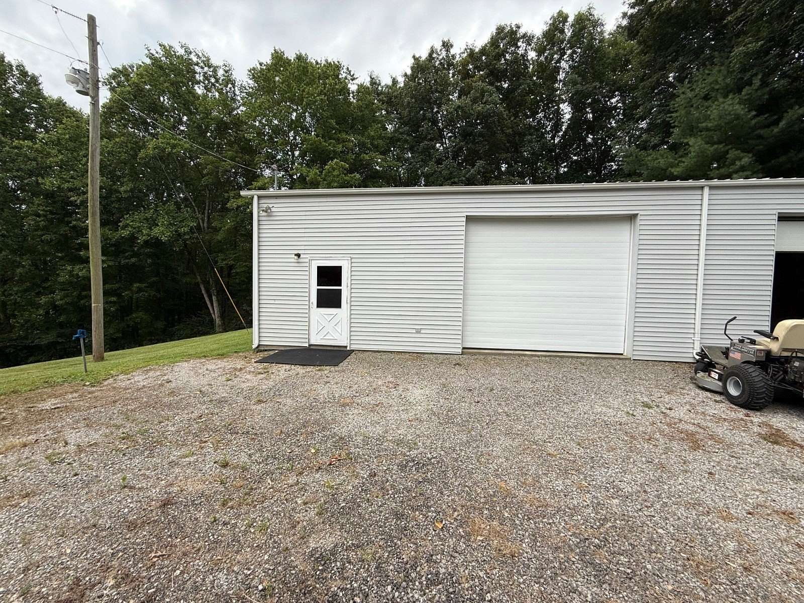 5 Acres of Residential Land with Home for Sale in Celina, Tennessee