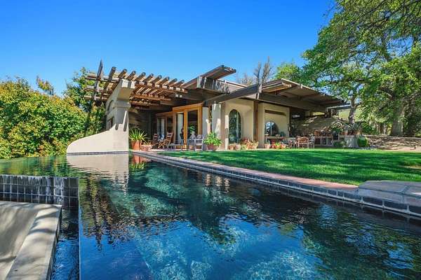 701 Acres of Agricultural Land with Home for Sale in Friant, California