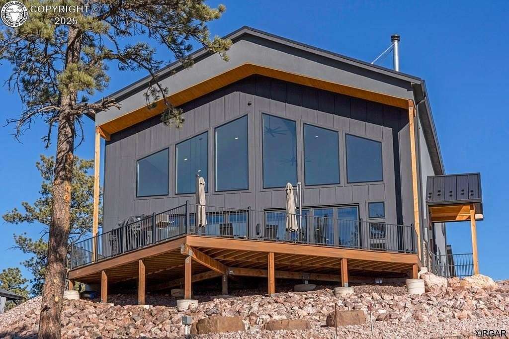 35 Acres of Land with Home for Sale in Cañon City, Colorado