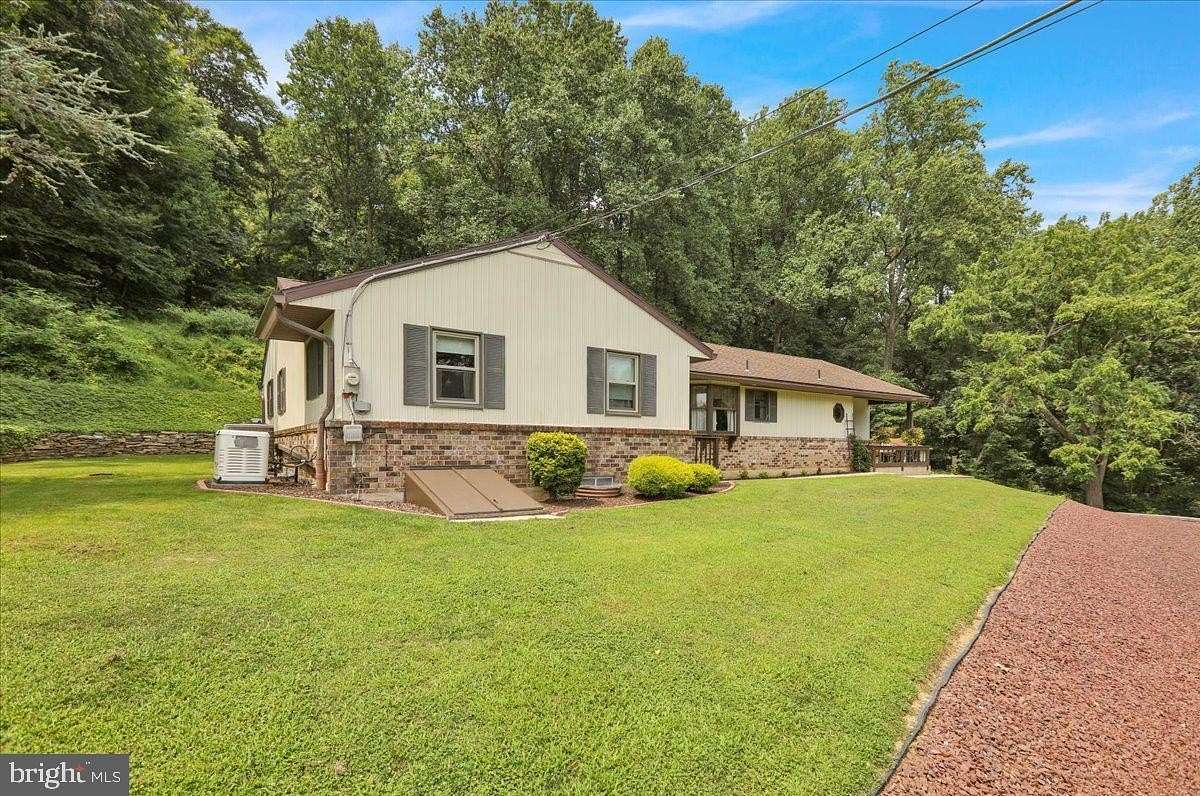 4.63 Acres of Residential Land with Home for Sale in Wernersville, Pennsylvania