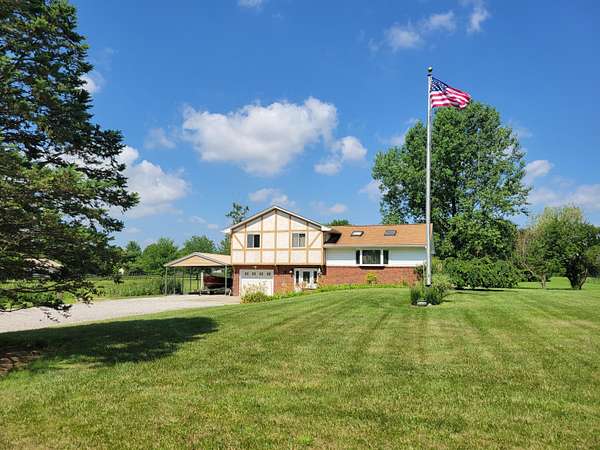 5 Acres of Residential Land with Home for Sale in Pickerington, Ohio