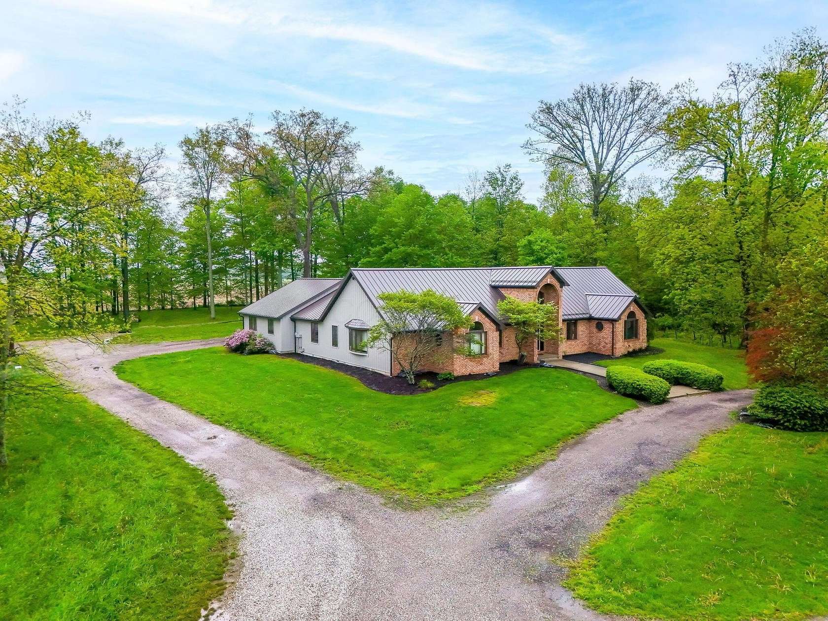 9 Acres of Residential Land with Home for Sale in Grove City, Ohio