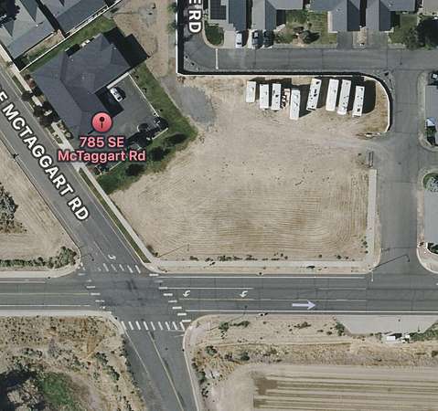 1 Acre of Commercial Land for Sale in Madras, Oregon