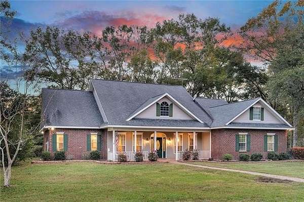 2.5 Acres of Land with Home for Sale in Folsom, Louisiana