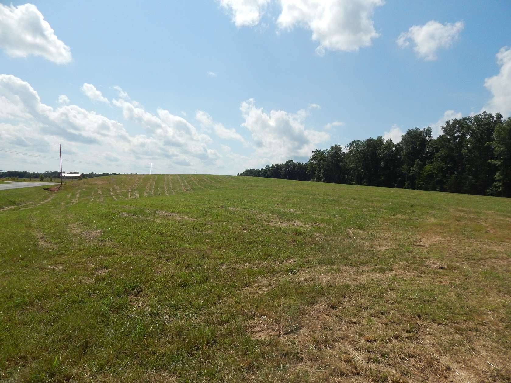 25.1 Acres of Land for Sale in Collinwood, Tennessee