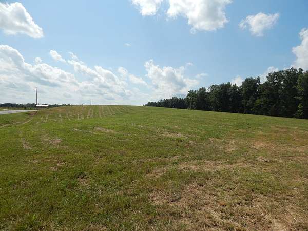 25.1 Acres of Land for Sale in Collinwood, Tennessee