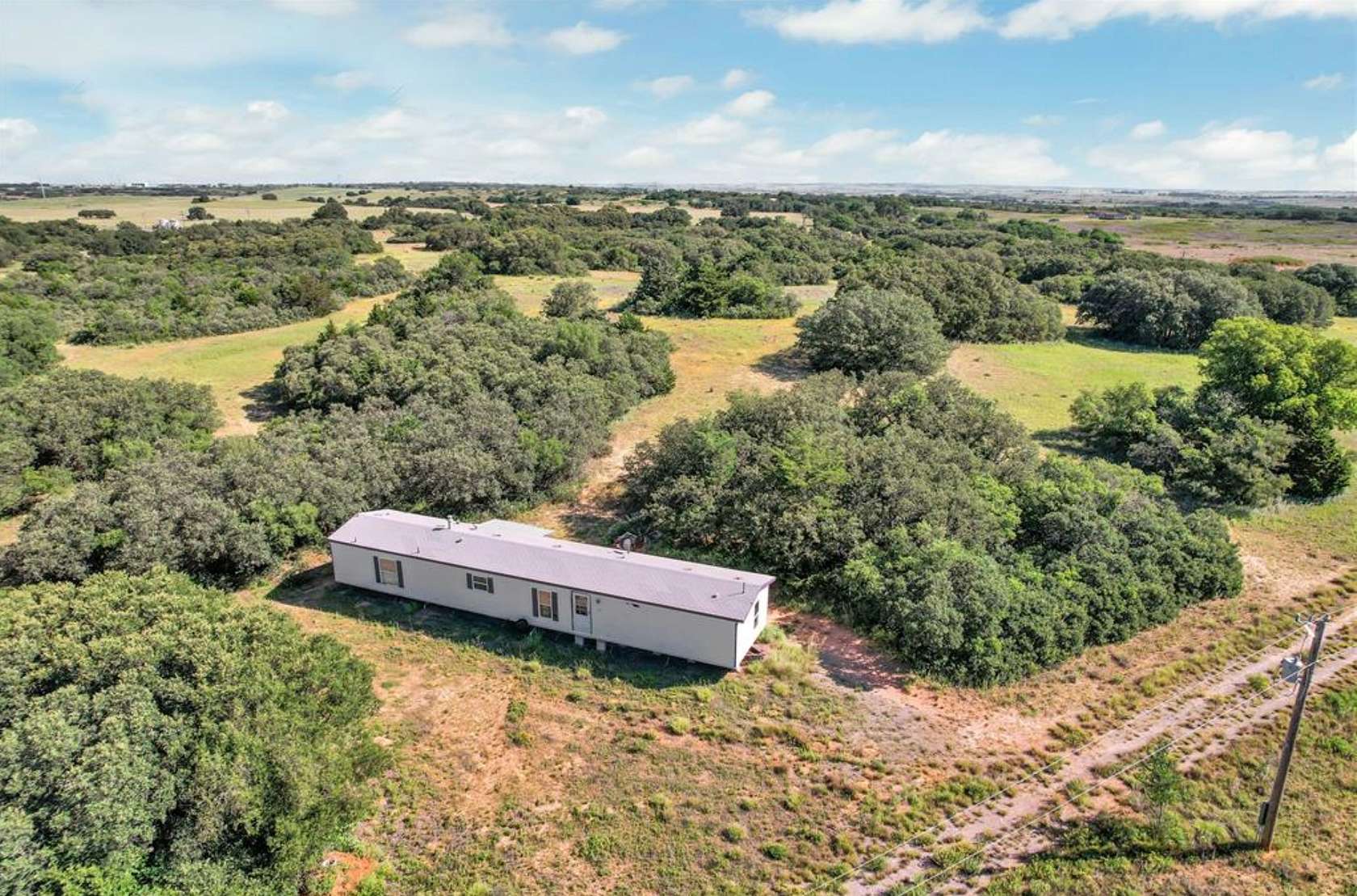 160 Acres of Land with Home for Sale in Sayre, Oklahoma