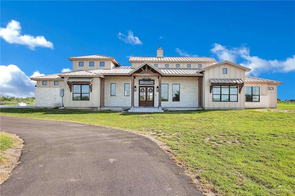 8.9 Acres of Land with Home for Sale in Edinburg, Texas