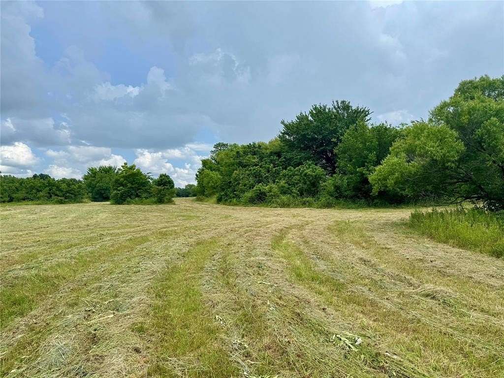 58 Acres of Land for Sale in Celeste, Texas