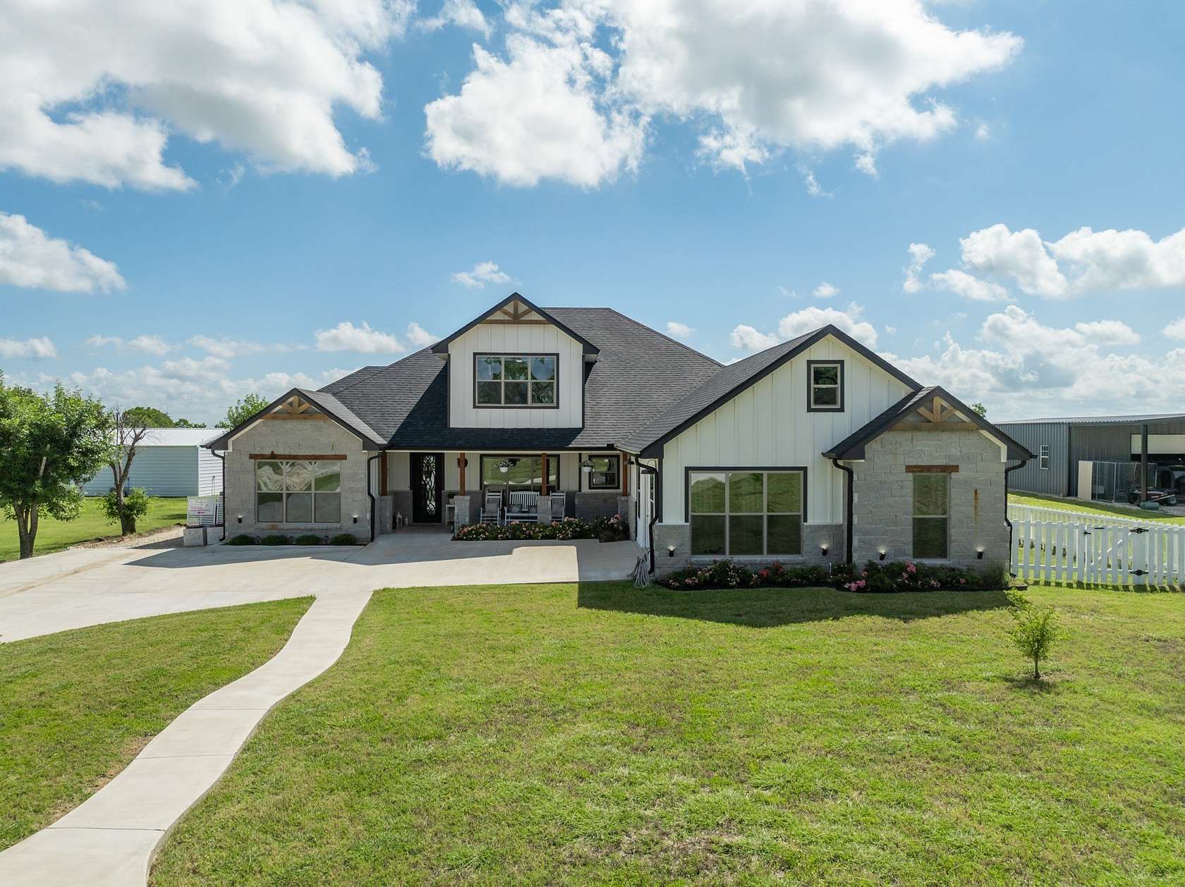 3.4 Acres of Land with Home for Sale in Robinson, Texas