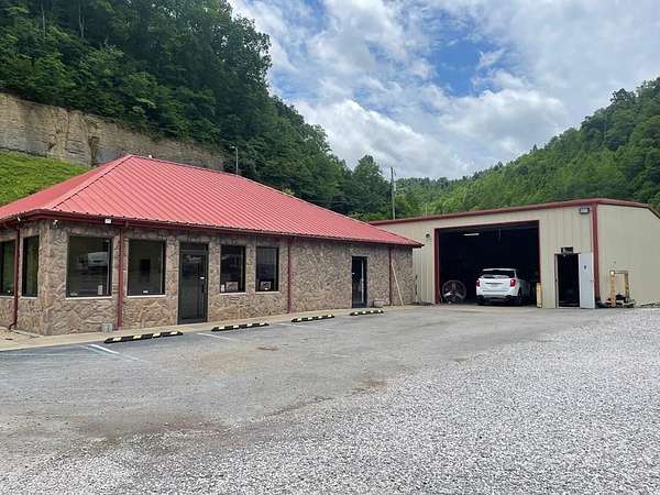 40 Acres of Improved Commercial Land for Sale in Prestonsburg, Kentucky