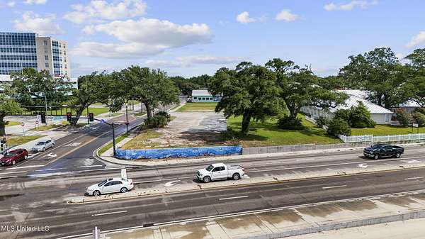 0.52 Acres of Commercial Land for Sale in Gulfport, Mississippi